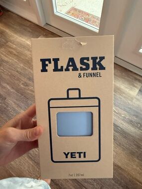 YETI 7oz Flask And Funnel Set Big Sky Blue NIB